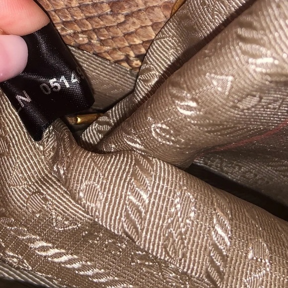 EXCLUSIVE 💯Authentic Prada Python Paglia Raffia Style Purse - Picture 11 of 14